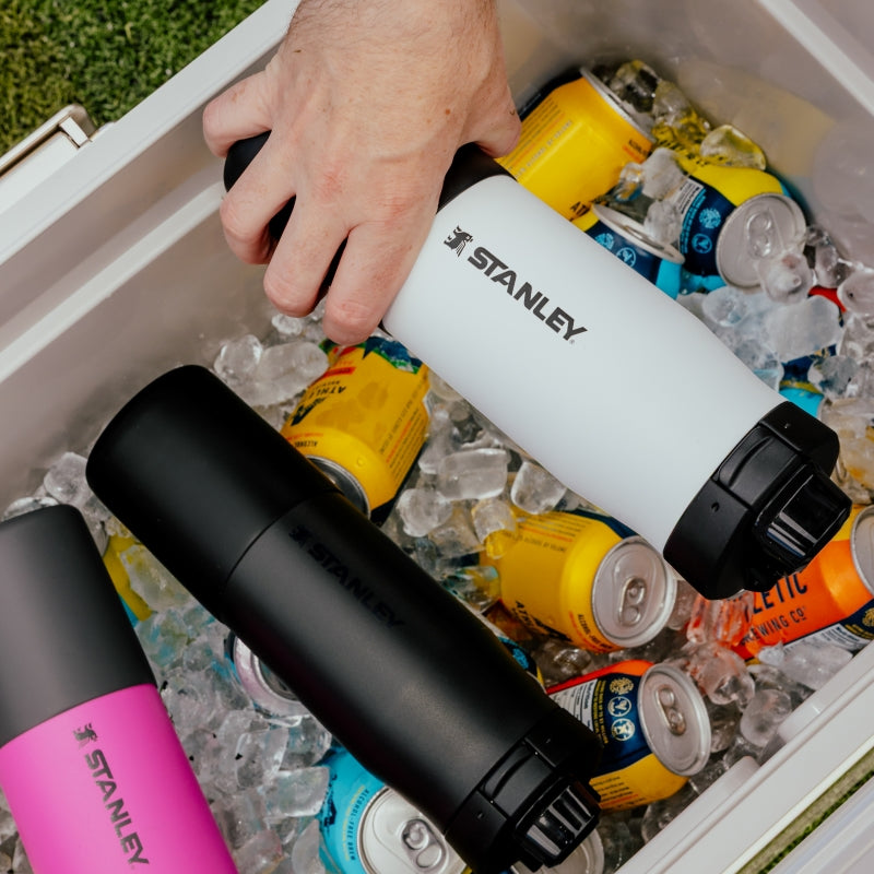 Stanley 1913 Vitalize™ Tempo Bottle 0.71L in Black 2.0