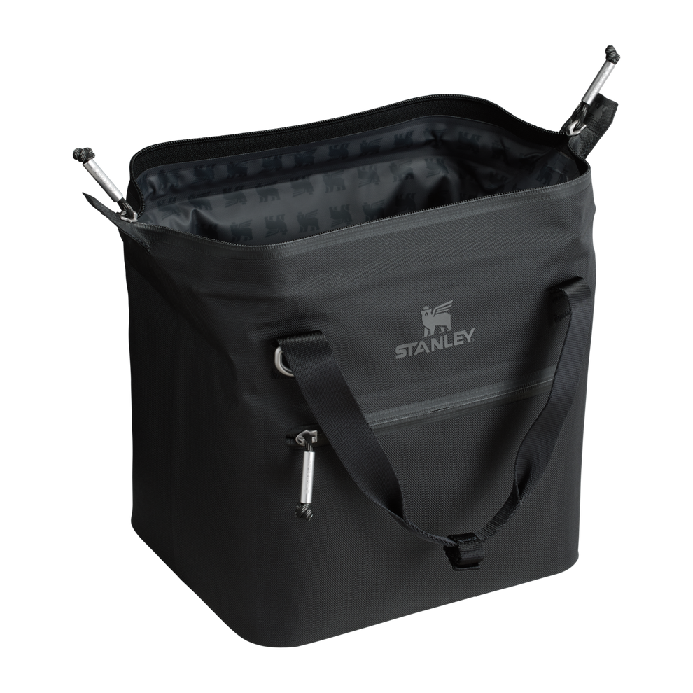 Stanley 1913 All-Day Julienne Mini Cooler 7L in Black
