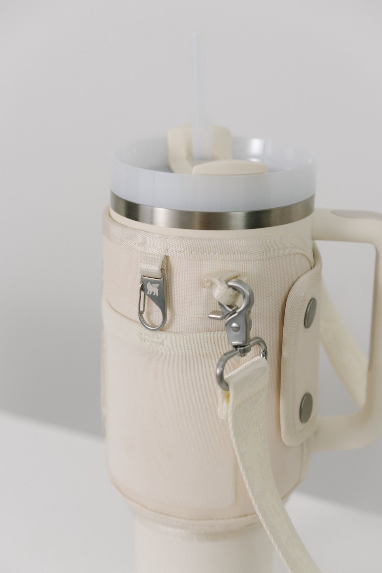Stanley 1913 All Day Quencher Carry-All 1.18L MARKETPLACE ONLY workaround in Cream | View 6
