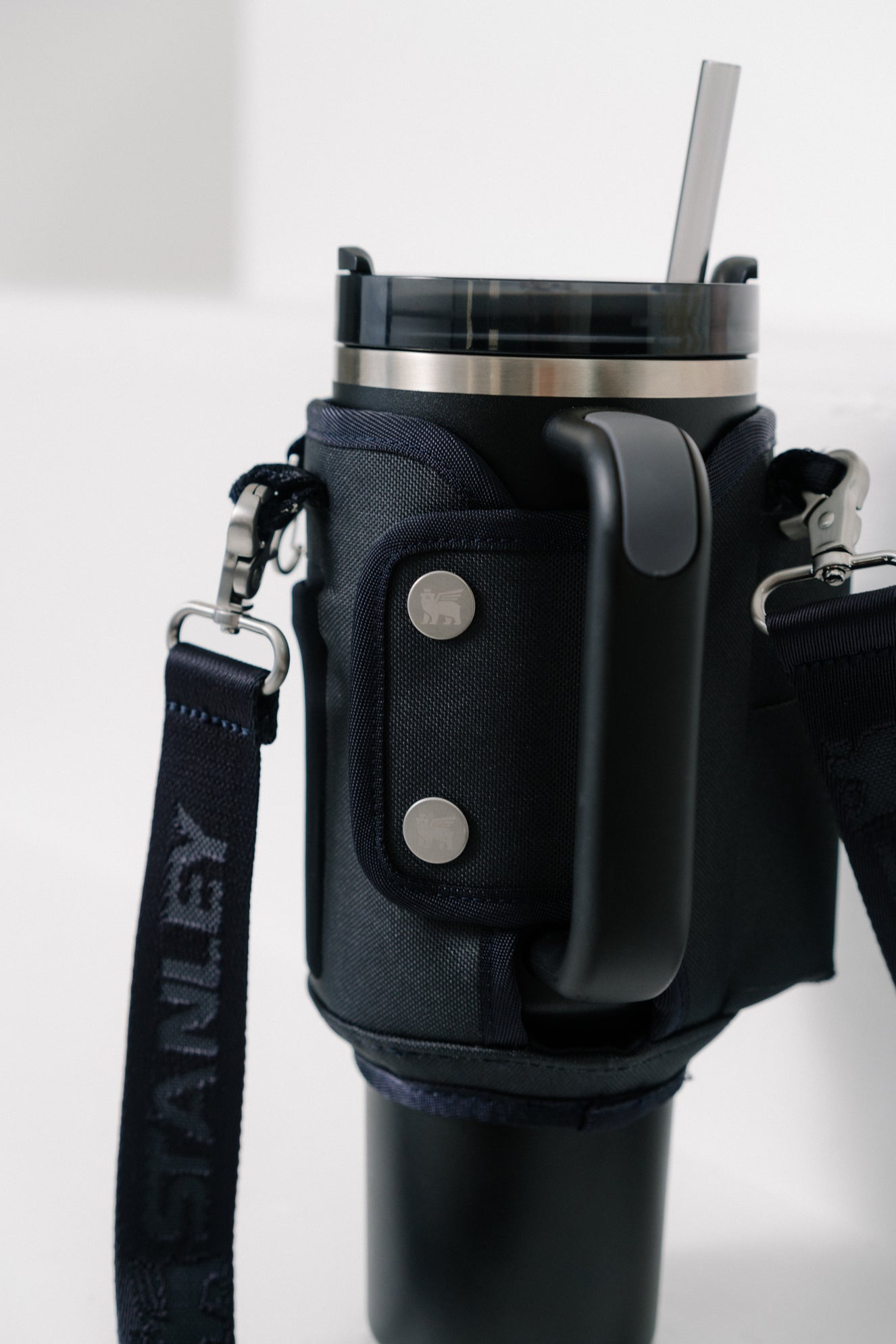 Stanley 1913 All Day Quencher Carry-All 1.18L in Black | View 6