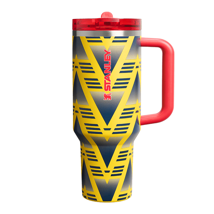 Stanley 1913 Stanley 1913 x Arsenal Quencher® ProTour Flip Straw Tumbler 1.18L in Bruised Banana | Frontale Visualizza