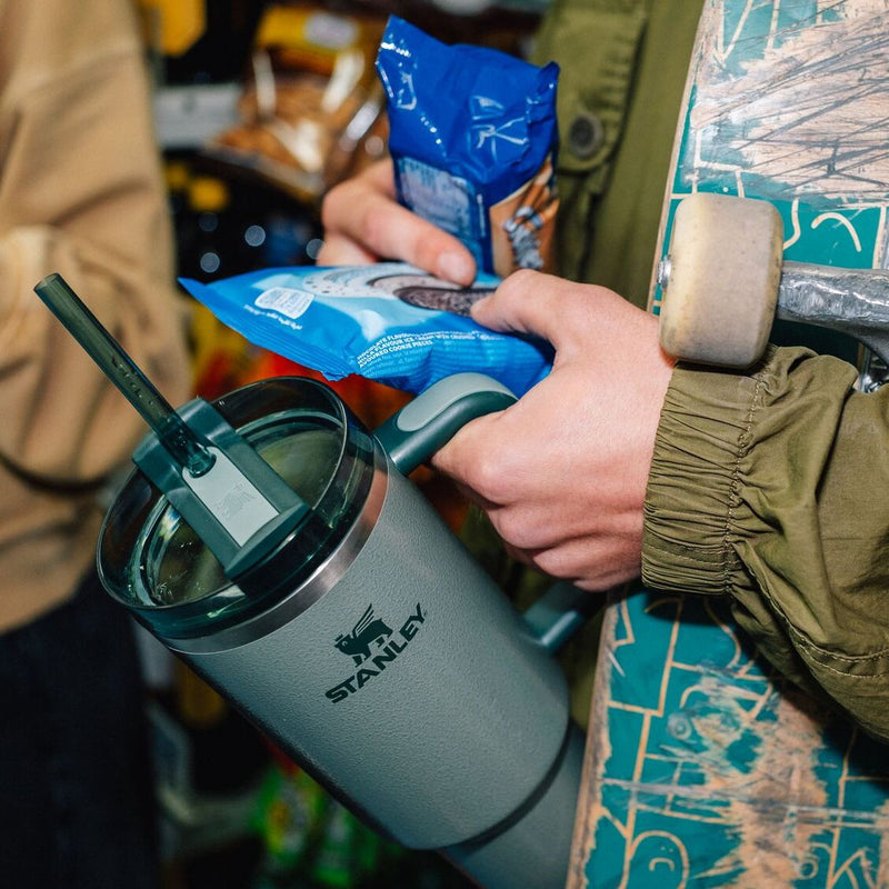 Stanley 1913 Quencher® H2.0 FlowState™ Tumbler 1.18L dans Hammertone Green