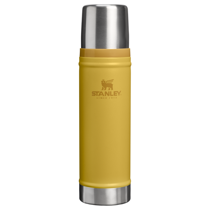 Stanley 1913 Classic Legendary Bottle 0.59L in Dijon