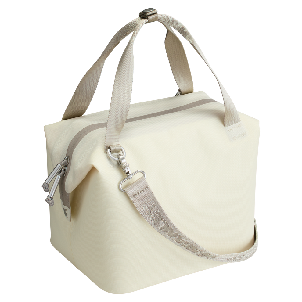 Stanley 1913 All-Day Julienne Mini Cooler 7L in Cream