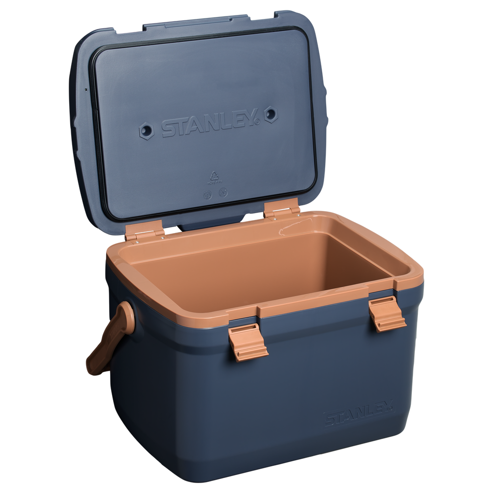 Stanley 1913 Easy-Carry Outdoor Cooler 15.1L in Twilight