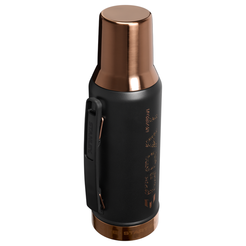 Stanley 1913 Messi x Stanley 1913 High Precision Flow Mate System 1.18L in Messi GOAT Black | indietro Visualizza