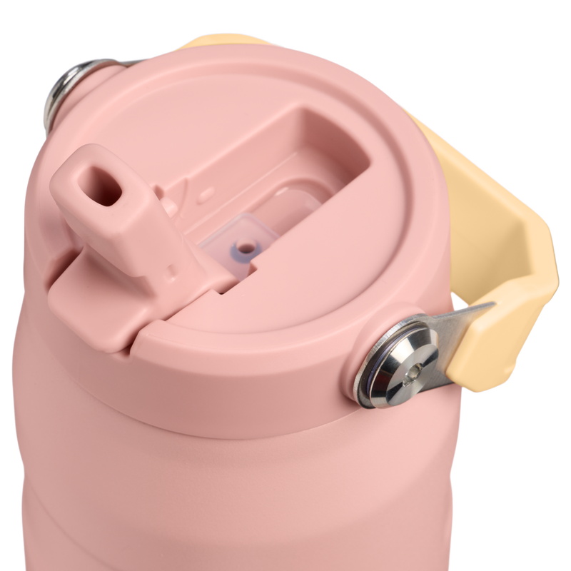 Stanley 1913 IceFlow™ Bottle Flip Straw 2.0 0.71L in Peach Rose | Lid Detailed View