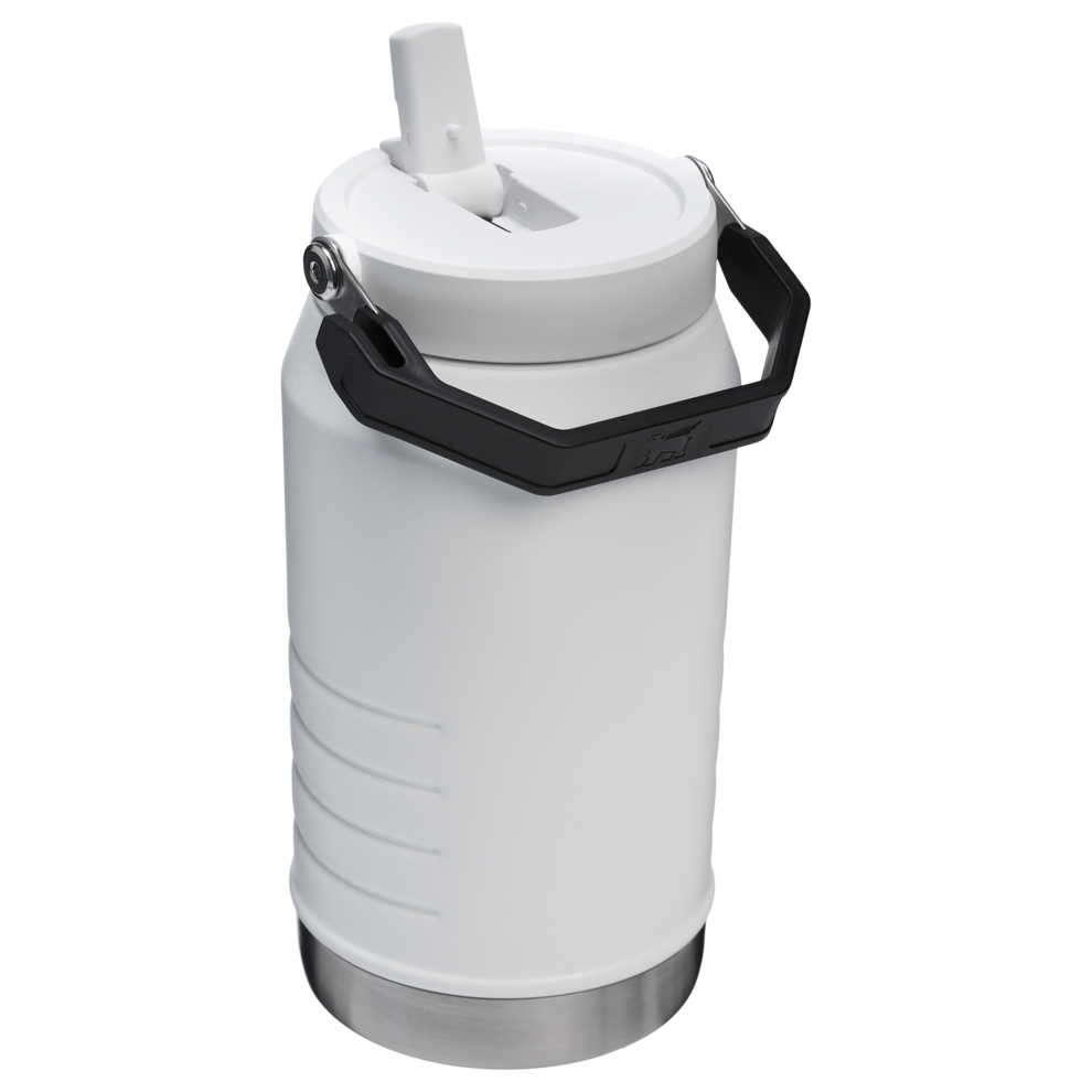Stanley 1913 The IceFlow™ Flip Straw 2.0 Jug 1.90L in Chalk