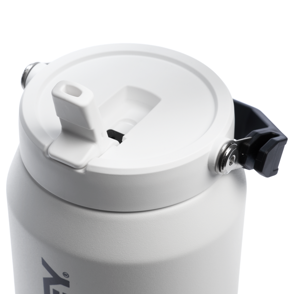 Stanley 1913 The IceFlow™ Flip Straw 2.0 Jug 1.90L in Chalk