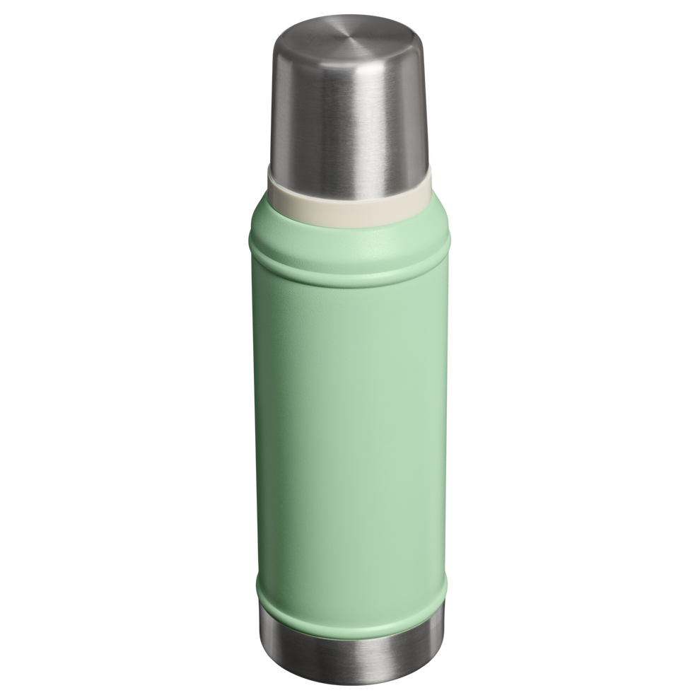 Stanley 1913 Classic Legendary Bottle 0.94L in Pistachio