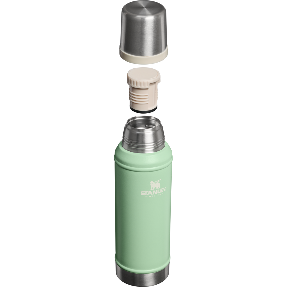 Stanley 1913 Classic Legendary Bottle 0.94L in Pistachio