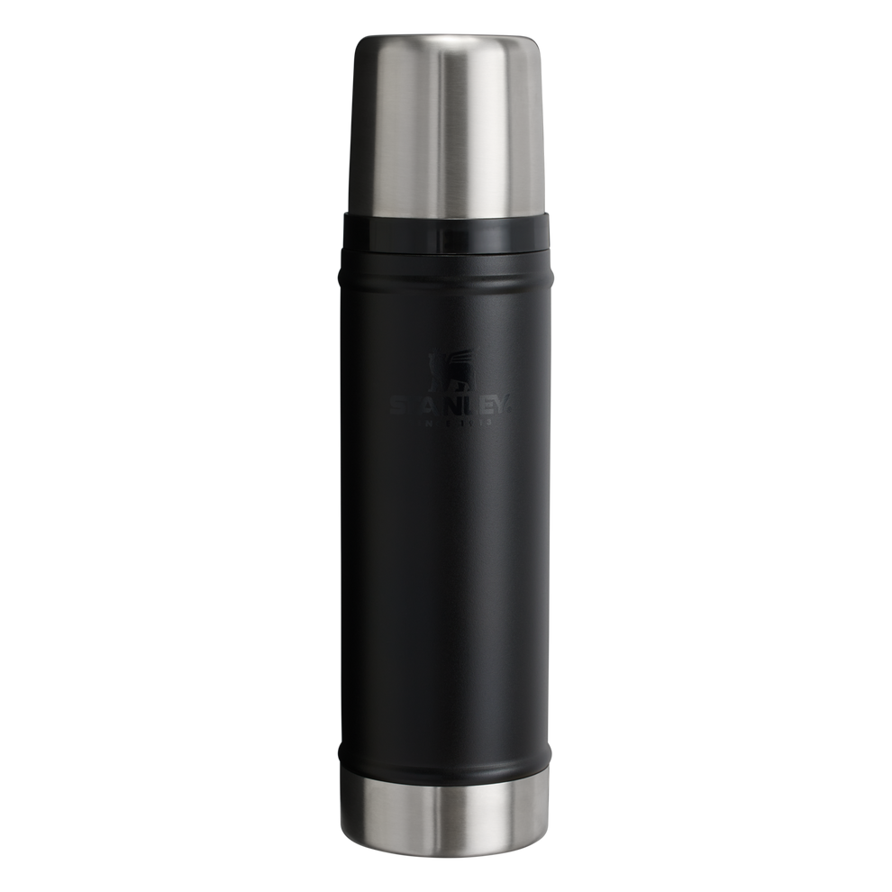 Stanley 1913 Classic Legendary Bottle 0.59L in Black 2.0 | Front View