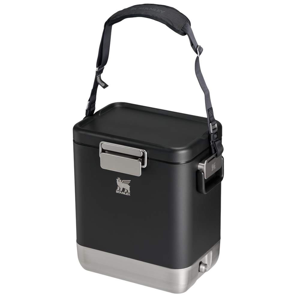 Stanley 1913 Lifted Spirits™ Steel Cooler 24.6L in Black