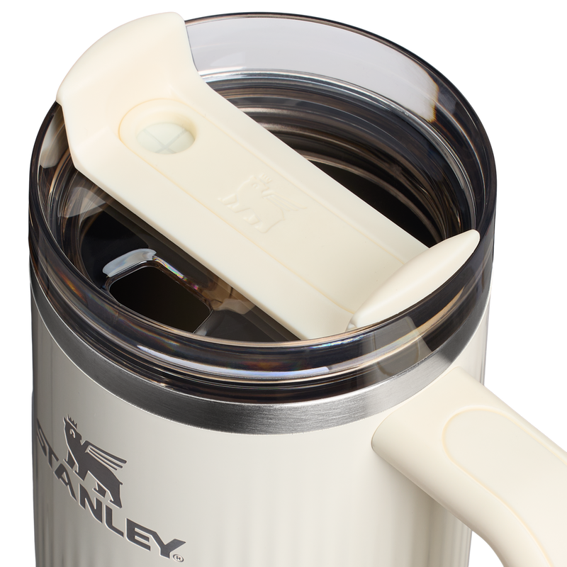 Stanley 1913 Quencher® H2.0 Fluted Tumbler 0.89L in Cream Gloss | Lid Detailed View