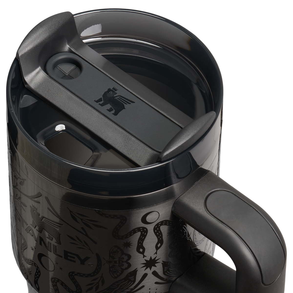 Stanley 1913 Quencher® H2.0 FlowState™ Tumbler 0.59L in Deadly Damask | Coperchio Dettagliato Visualizza