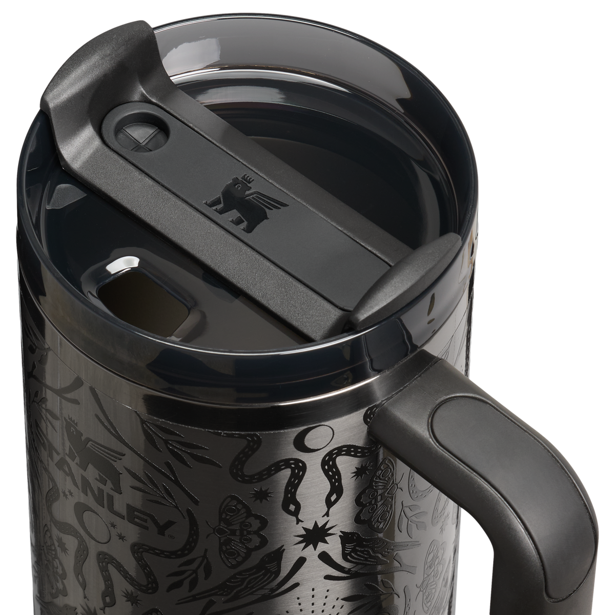 Stanley 1913 Quencher® H2.0 FlowState™ Tumbler 1.18L in Deadly Damask | Coperchio Dettagliato Visualizza