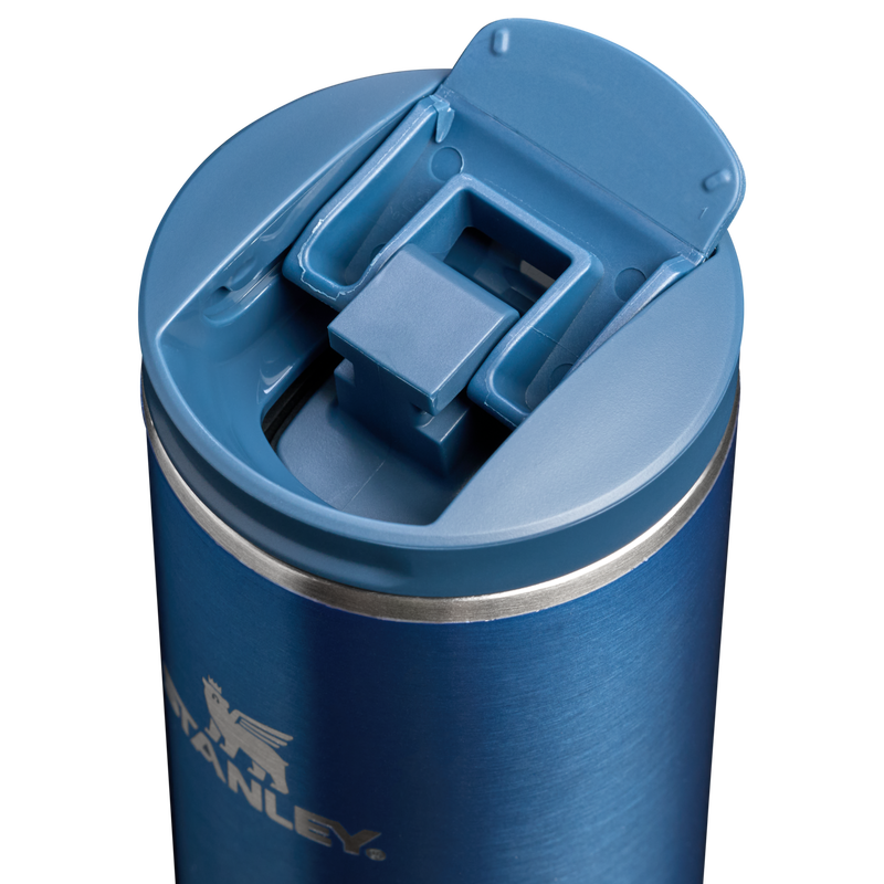 Stanley 1913 Transit Flip Top Mug 0.35L en Glacial Blue Shine | Tapa Detallado Ver