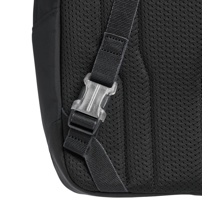 Stanley 1913 Vitalize™ Macro Method Crossbody 9.5L in Black | indietro Dettagliato Visualizza