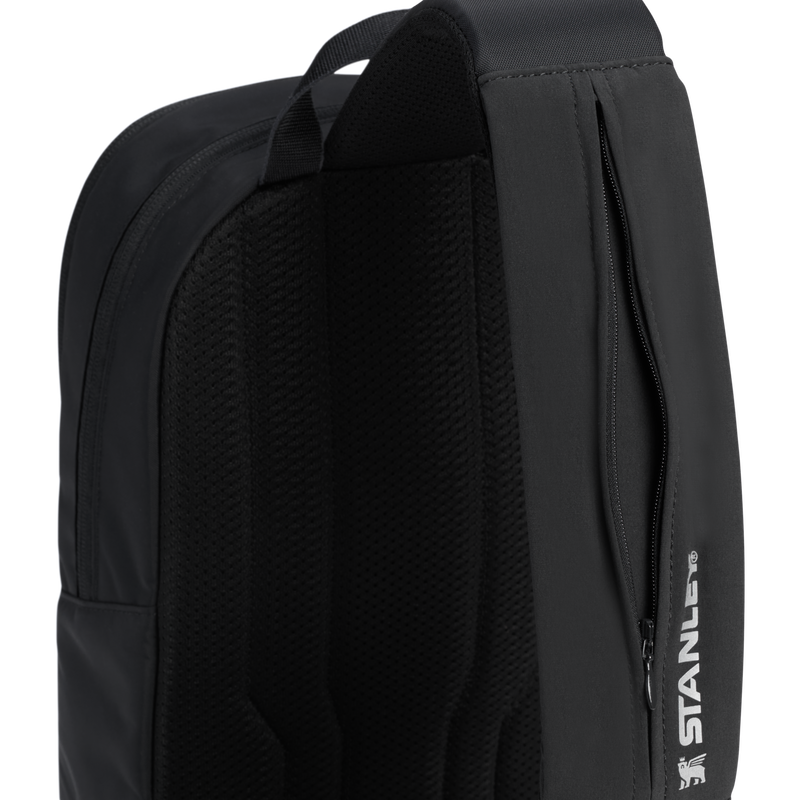 Stanley 1913 Vitalize™ Macro Method Crossbody 9.5L in Black | Dettagliato Visualizza