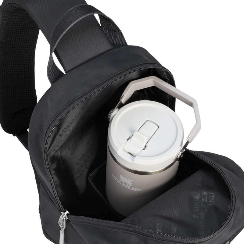 Stanley 1913 Vitalize™ Macro Method Crossbody 9.5L in Black | Dettagliato Visualizza