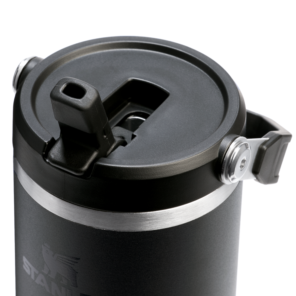Stanley 1913 IceFlow™ Flip Straw 2.0 Tumbler 0.89L in Black 2.0