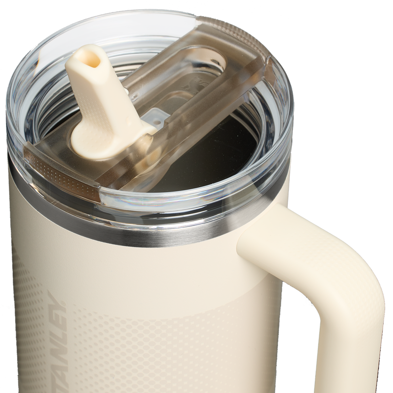 Stanley 1913 Quencher® ProTour Flip Straw Tumbler 1.18L in Cream Fade | Lid Detailed View