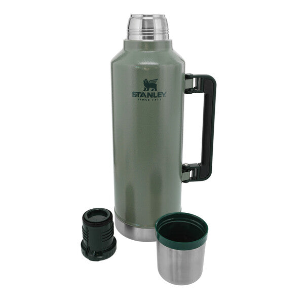 Stanley Classic Legendary Thermos Flask 1L - Keeps Hot or Cold  for 24 Hours - BPA-free Thermal Flask - Stainless Steel Leakproof Coffee  Flask - Flask for Hot Drink - Dishwasher